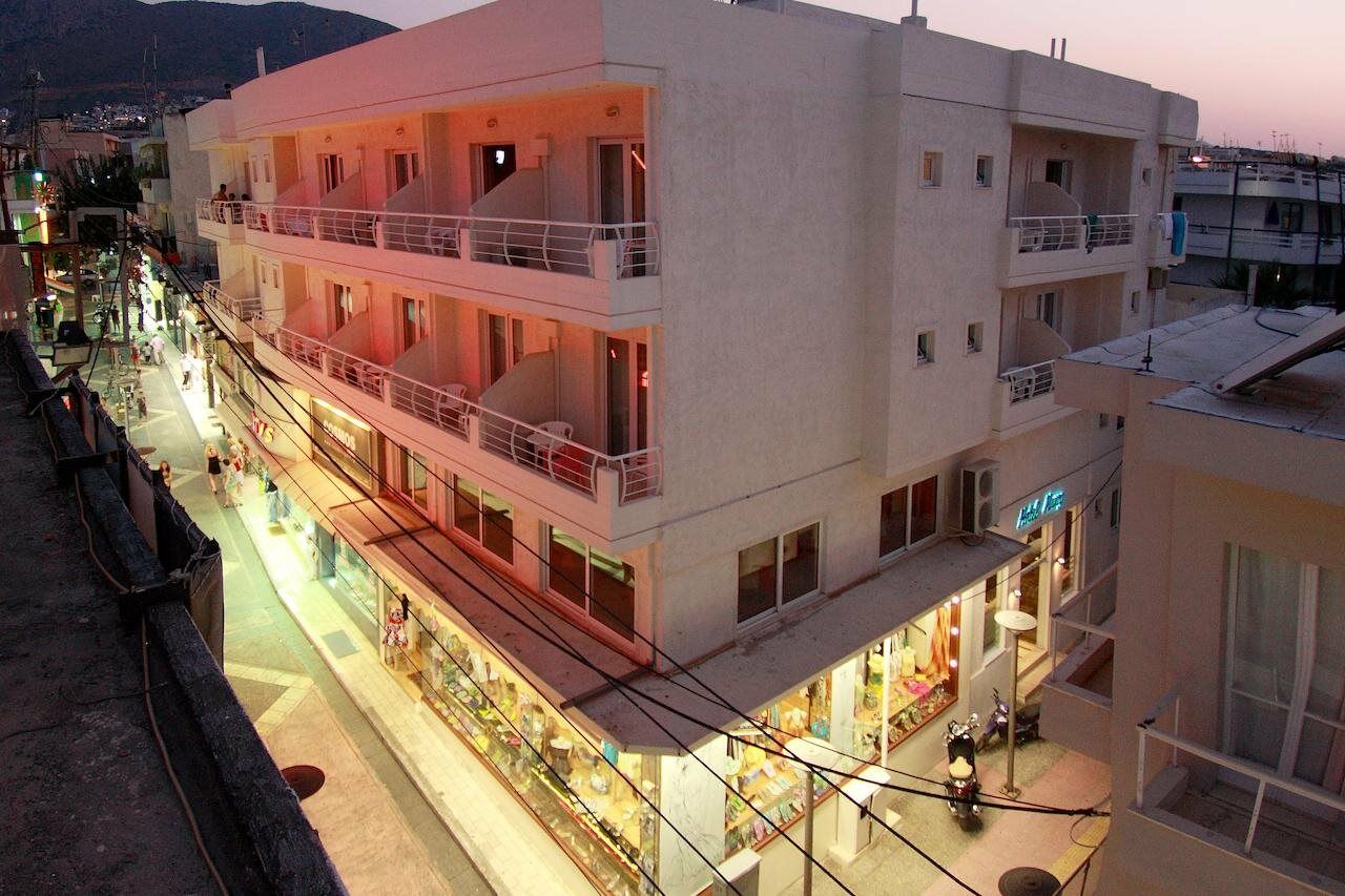 Nancy Hotel 헐소니소스 외부 사진